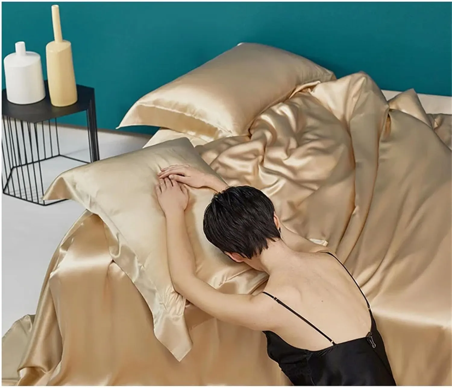 100 Percent Mulberry Silk Bedding Set - Duvet Cover, Flat Sheet, 2 Pillowcases - Double-Sided