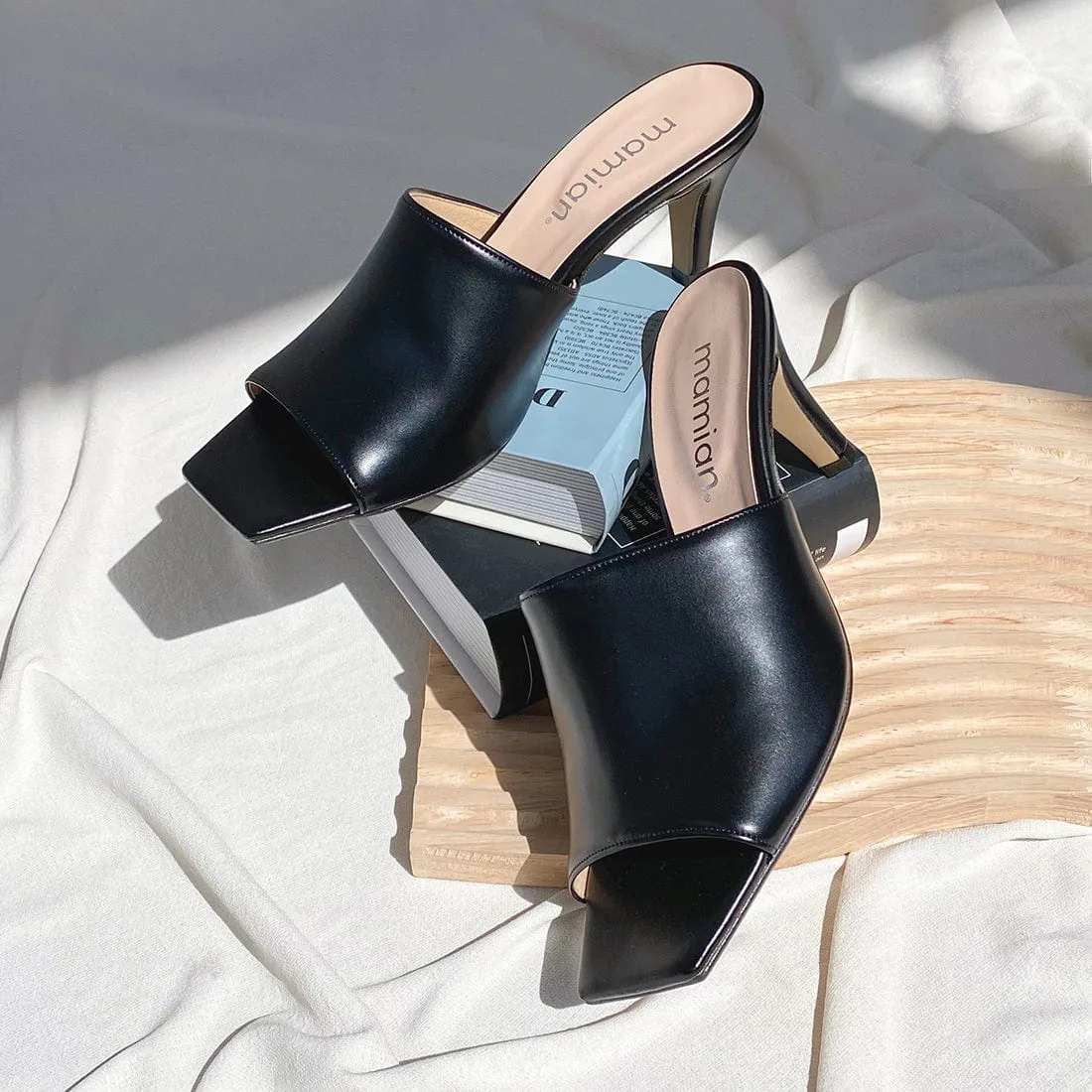 15% OFF: Simple Style Mule (733) Black