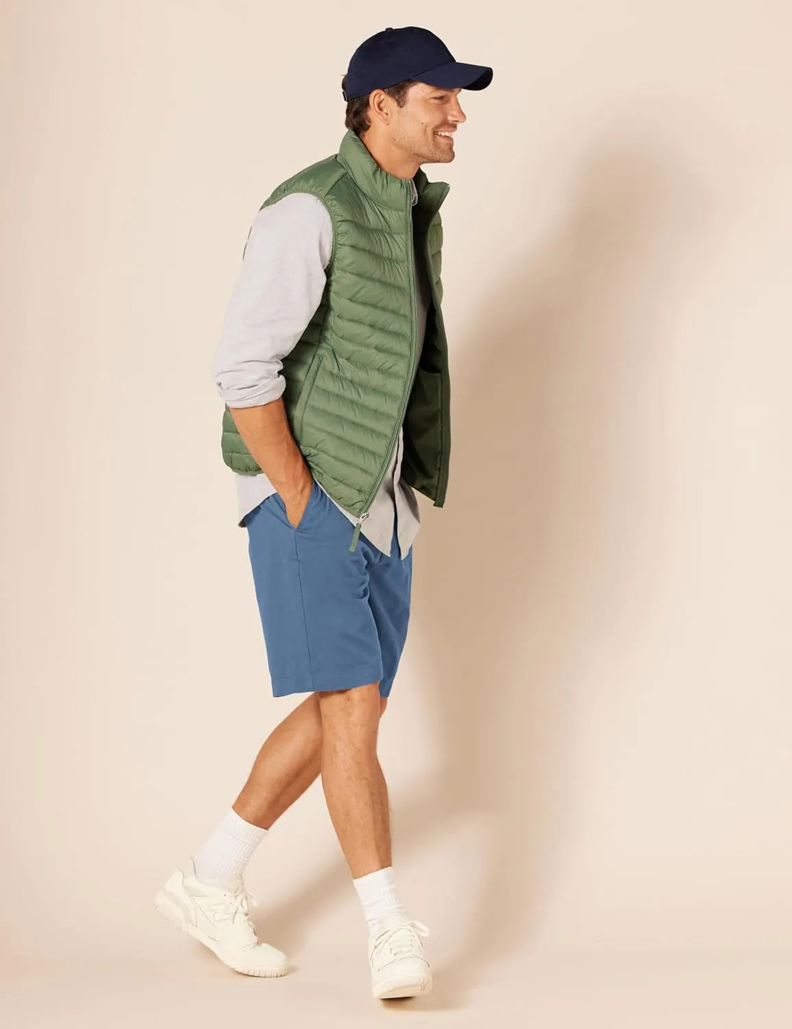 Amazon Essentials Men's Classic-Fit 9" Chino Short