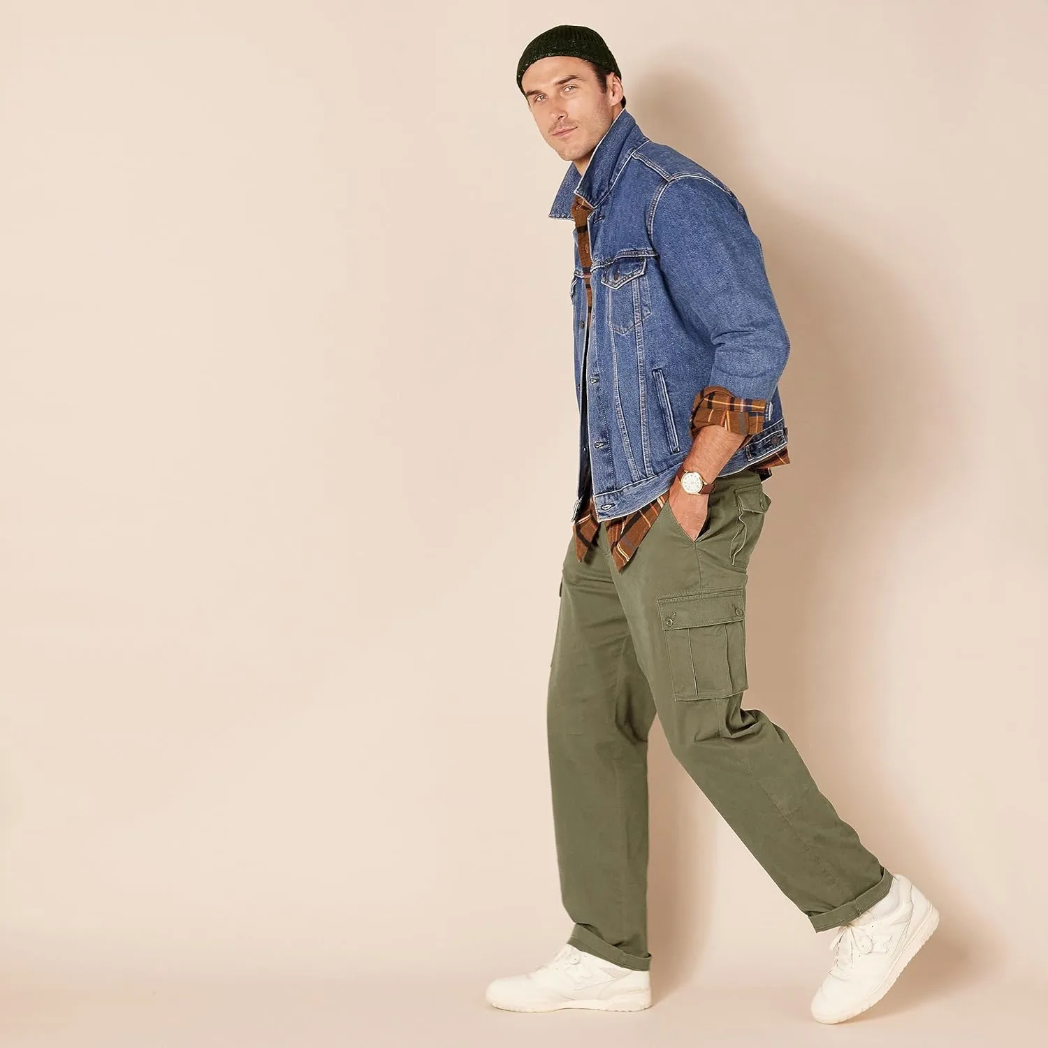 Amazon Essentials Men's Straight-Fit Stretch Cargo Pant (Available in Big & Tall)