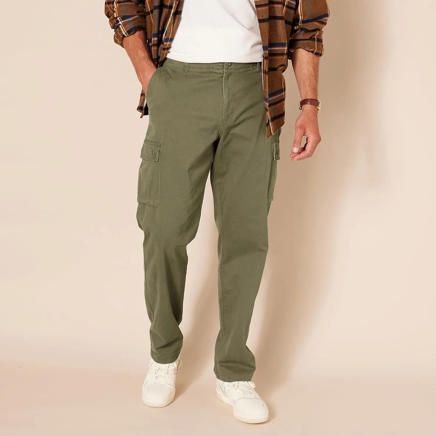 Amazon Essentials Men's Straight-Fit Stretch Cargo Pant (Available in Big & Tall)