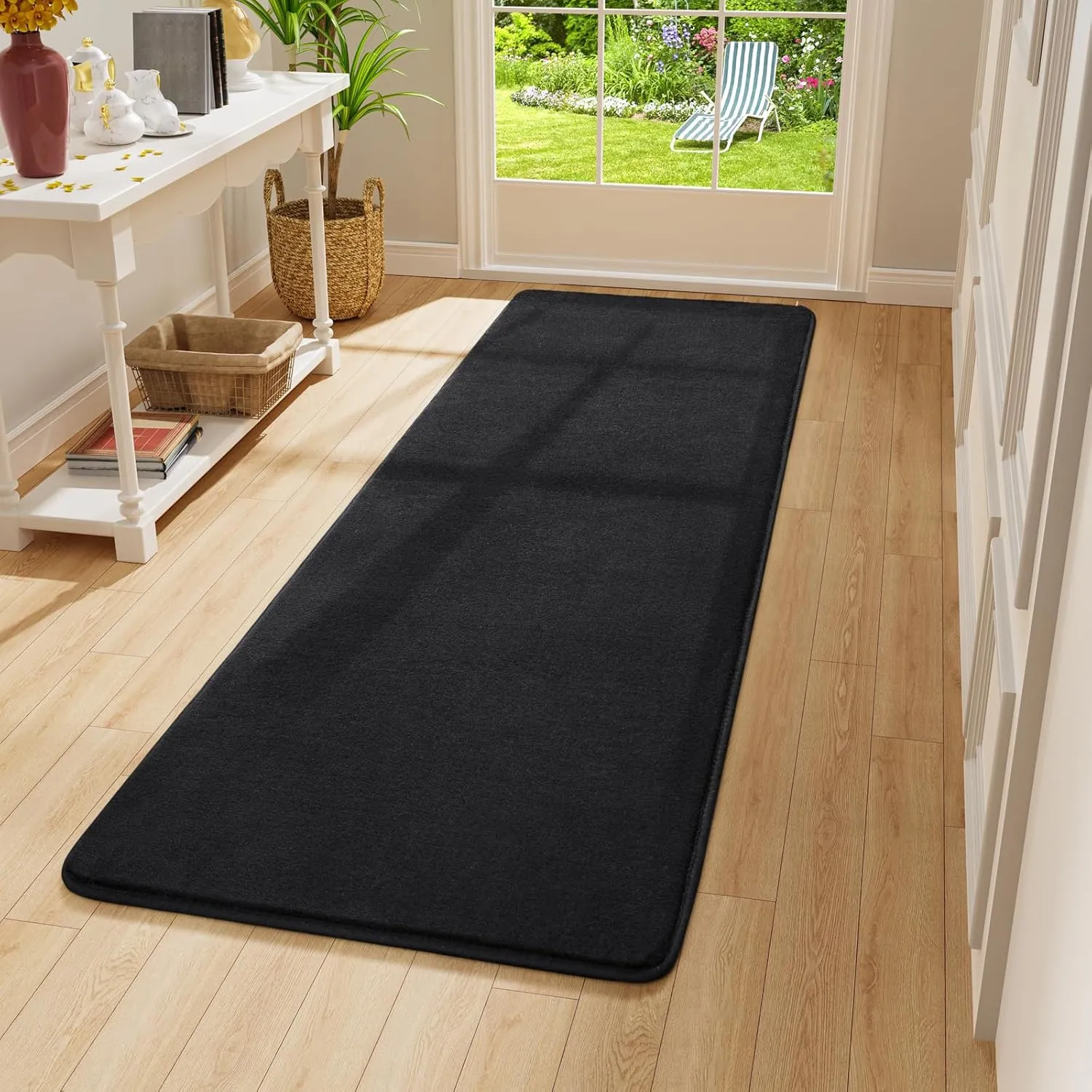 Amearea Modern Soft Hallway Runner Rug, 2x6 Feet Washable Runner Rugs for Hallway, Black Fluffy Rug Bedroom Bedside Rugs, Non Slip Memory Foam Rug Carpet for Entrance Kitchen Living Room Decor