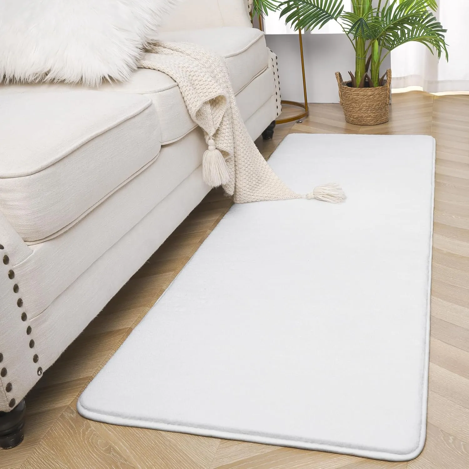 Amearea Modern Soft Hallway Runner Rug, 2x6 Feet Washable Runner Rugs for Hallway, White Fluffy Rug Bedroom Bedside Rugs, Non Slip Memory Foam Rug Carpet for Entrance Kitchen Living Room Decor