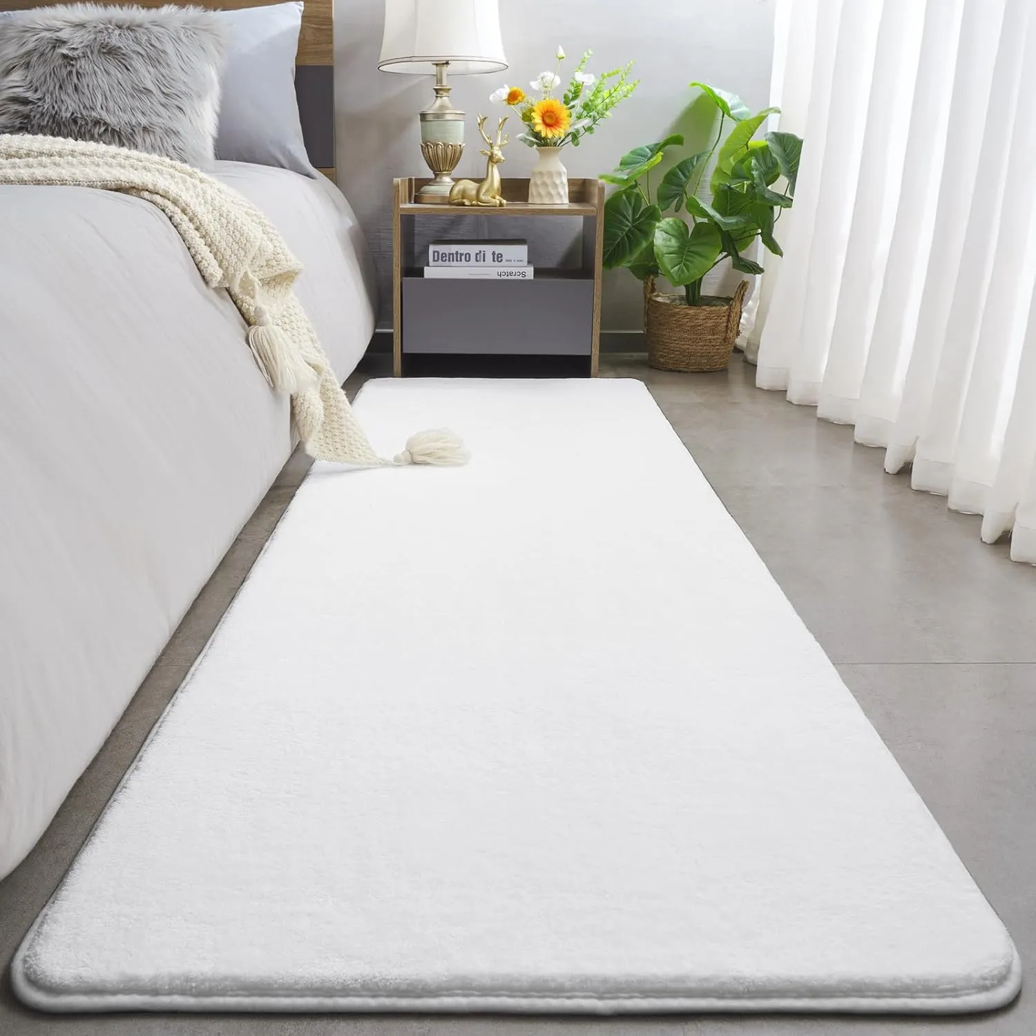 Amearea Modern Soft Hallway Runner Rug, 2x6 Feet Washable Runner Rugs for Hallway, White Fluffy Rug Bedroom Bedside Rugs, Non Slip Memory Foam Rug Carpet for Entrance Kitchen Living Room Decor