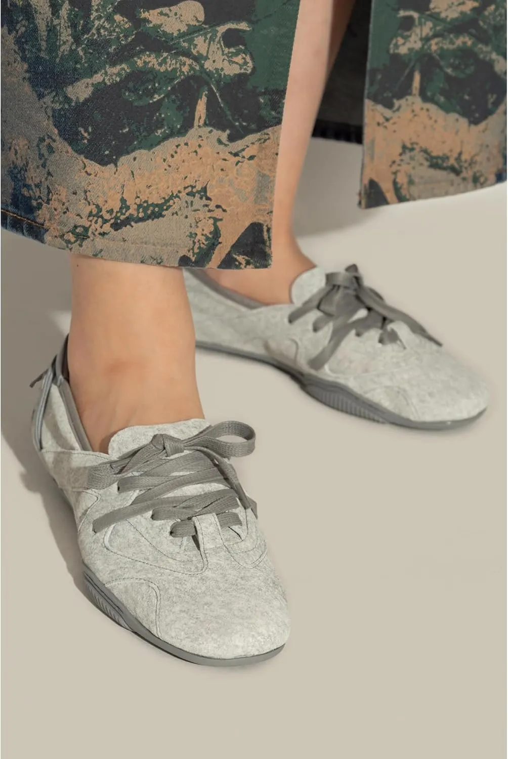 Arqa Women's Lace-up Fashion Ballerina Sneakers Decorative Lacing Back Dressy Ballet Flat Sneakers Comfortable Outgoing Tennis Walking Casual Shoes