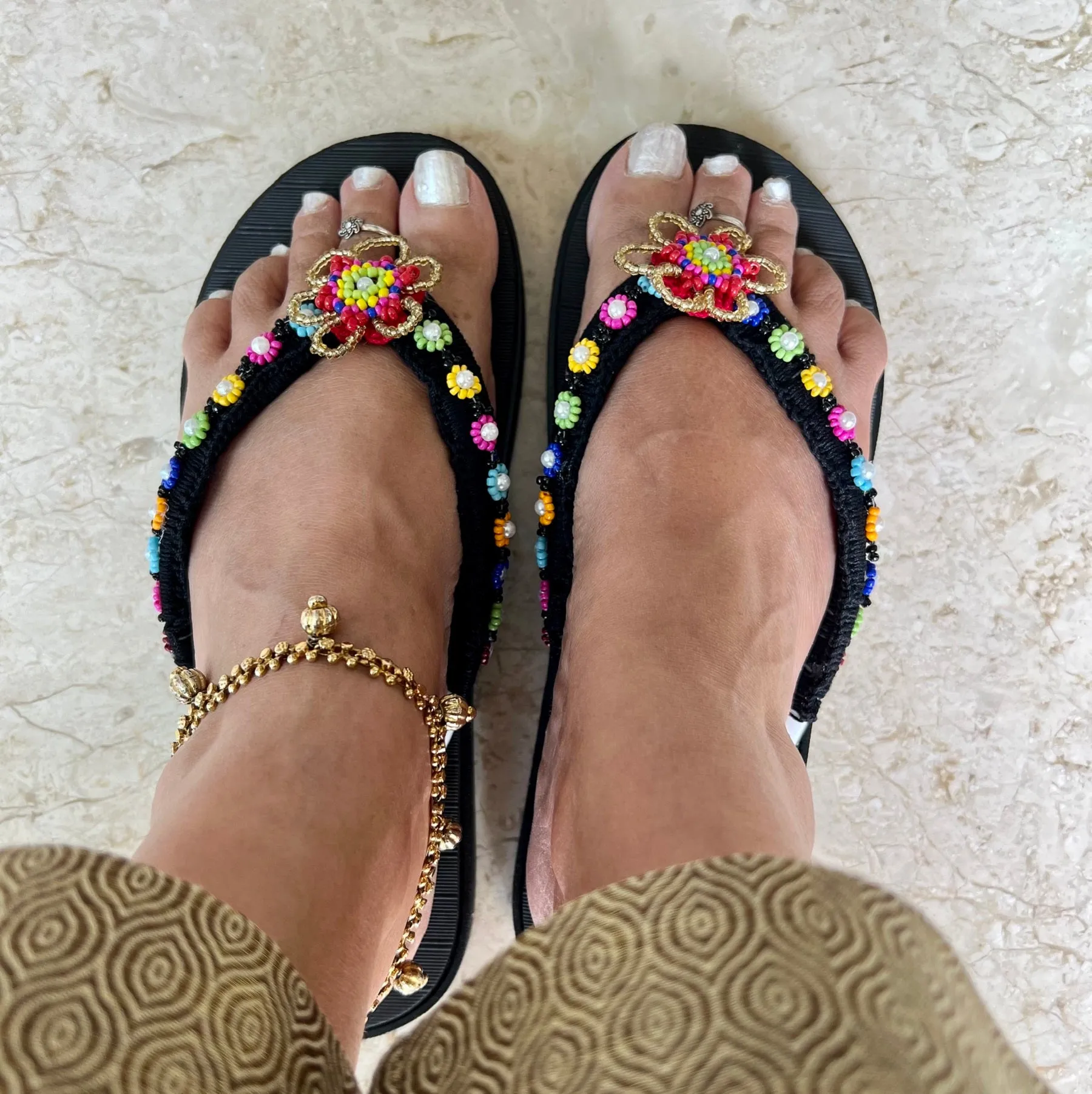 Black Flip Flops - Daisy