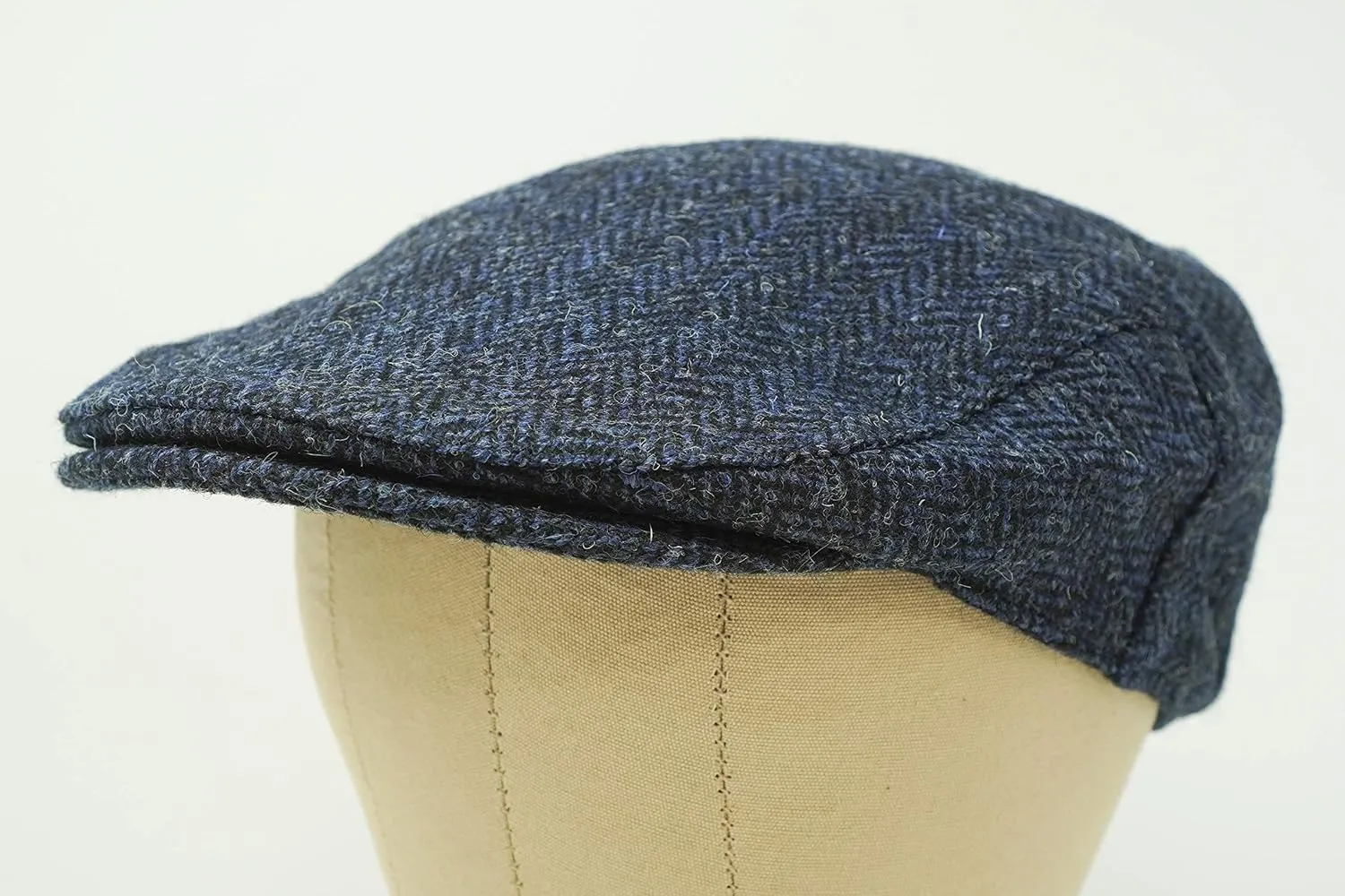 Borges & Scott Nevis Flat Cap - 100% Handwoven Wool – Harris Tweed – Water Resistant