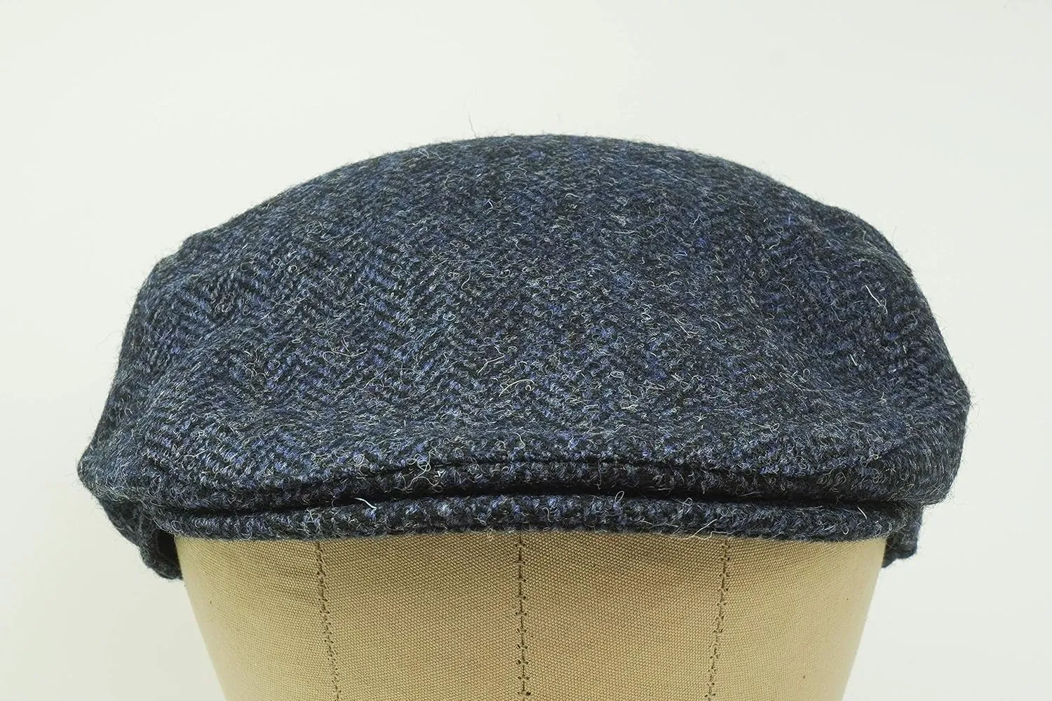 Borges & Scott Nevis Flat Cap - 100% Handwoven Wool – Harris Tweed – Water Resistant