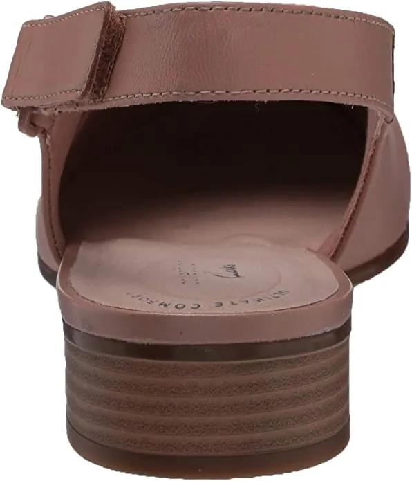 Clarks Women's Juliet Pull Loafer, Praline Leather, 60 M US