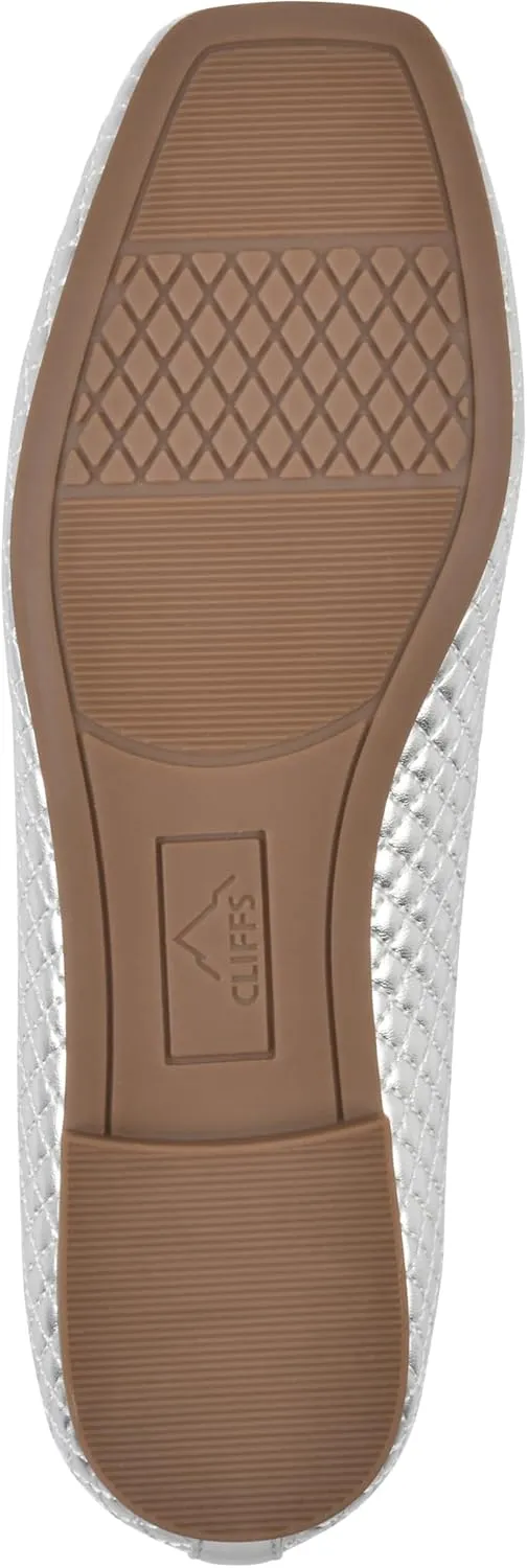 CLIFFS BY WHITE MOUNTAIN Women's Bessy Quilted Ballet Flat