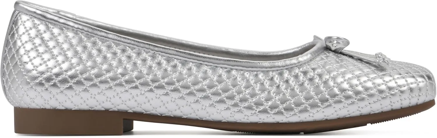 CLIFFS BY WHITE MOUNTAIN Women's Bessy Quilted Ballet Flat