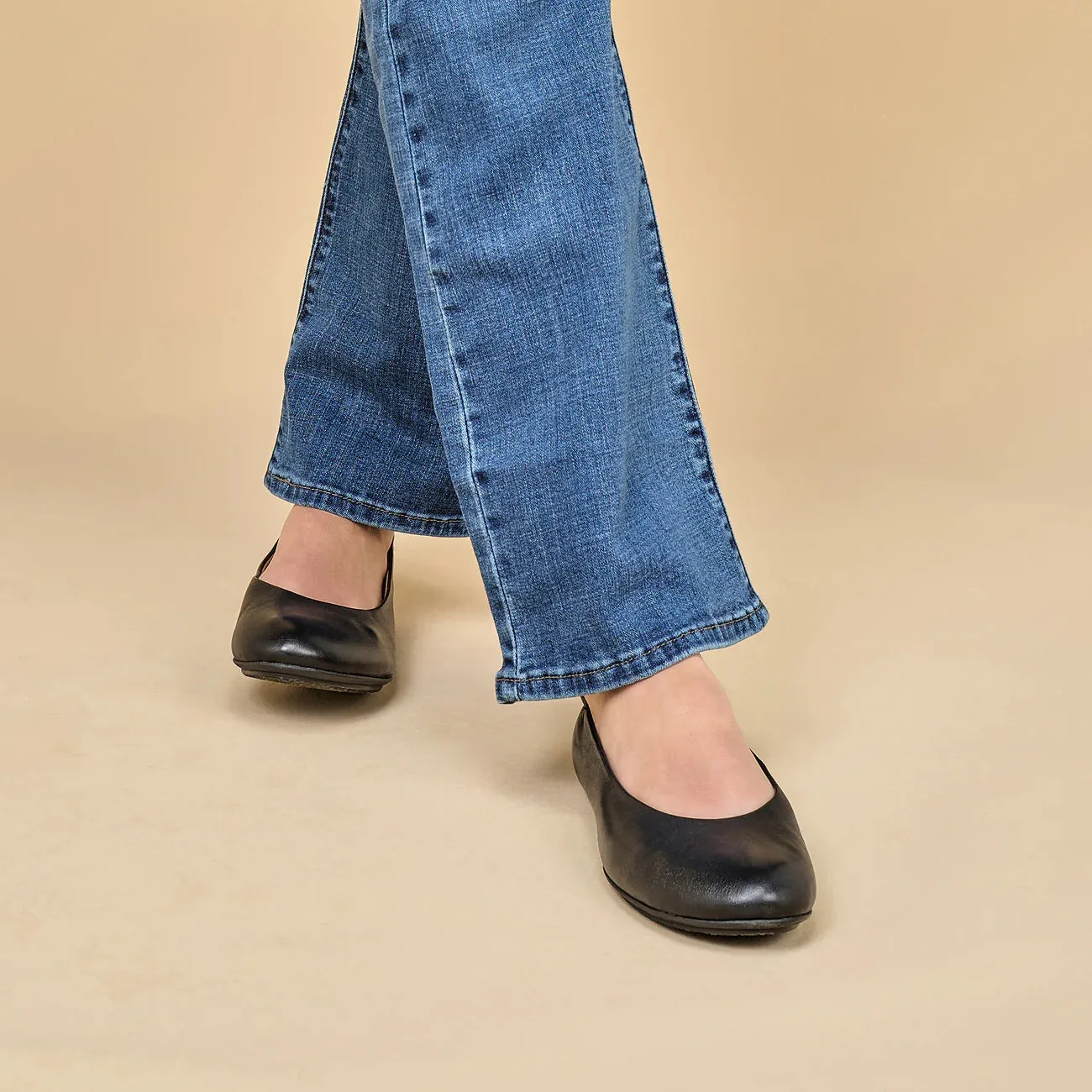 DANSKO MOLLIE BLACK BALLET FLAT