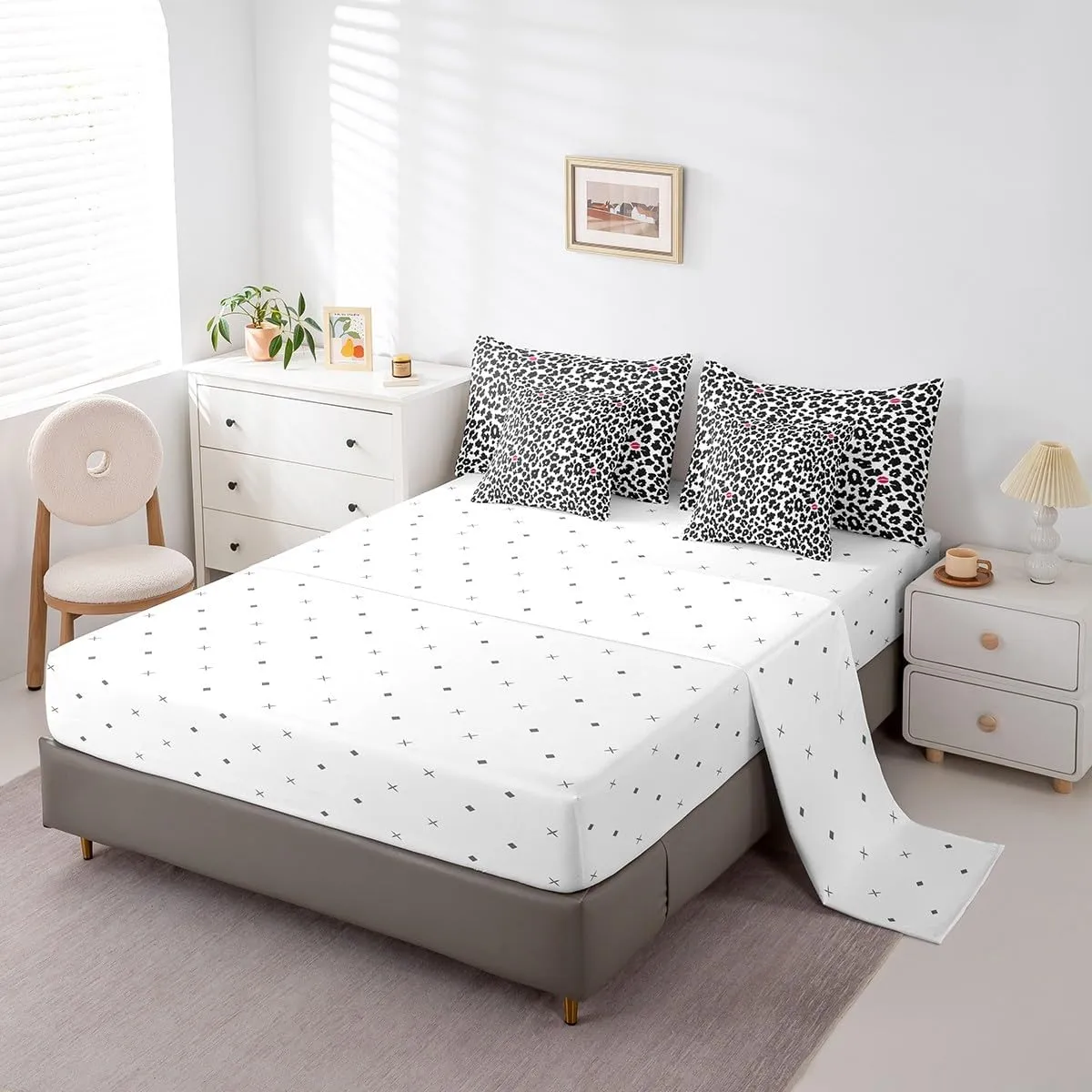 Erosebridal 7Pcs Milk Cow Comforter Set Queen, Dairy Cow Bedding Comforter Set for Kids, Lip Print Farmhouse Cowhide Print Bed in A Bag Geometric Black White Bed Sets with Comforter and Sheets