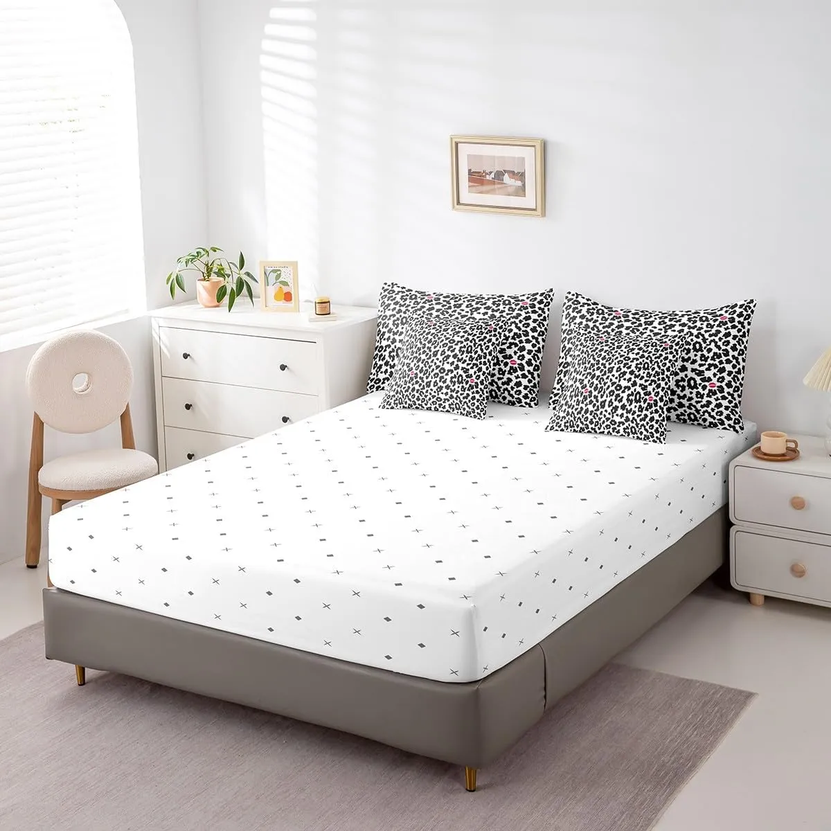 Erosebridal 7Pcs Milk Cow Comforter Set Queen, Dairy Cow Bedding Comforter Set for Kids, Lip Print Farmhouse Cowhide Print Bed in A Bag Geometric Black White Bed Sets with Comforter and Sheets
