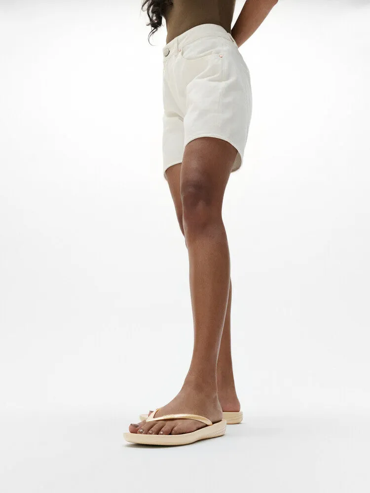 Fitflop Iqushion Ergonomic Toe Post Gold