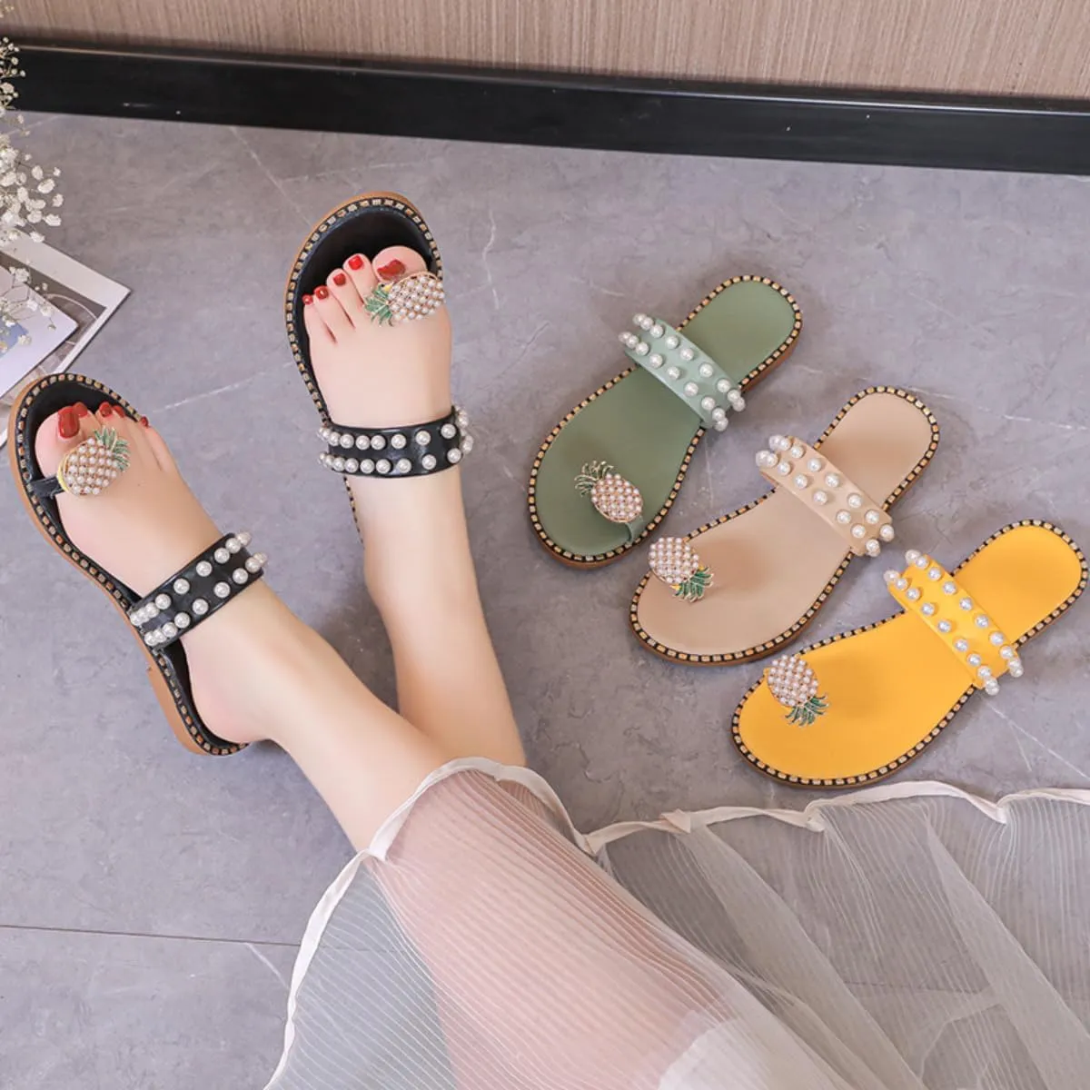 Fruit Toe-Post Sandals for Women Cute Yellow Slippers With Pearl Pineapple Flat Sandals Outdoor Summer
