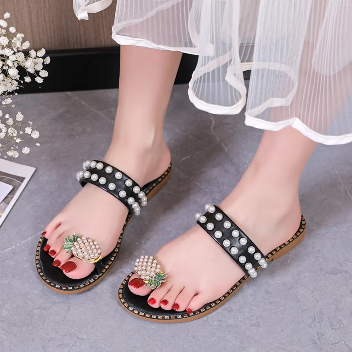 Fruit Toe-Post Sandals for Women Cute Yellow Slippers With Pearl Pineapple Flat Sandals Outdoor Summer