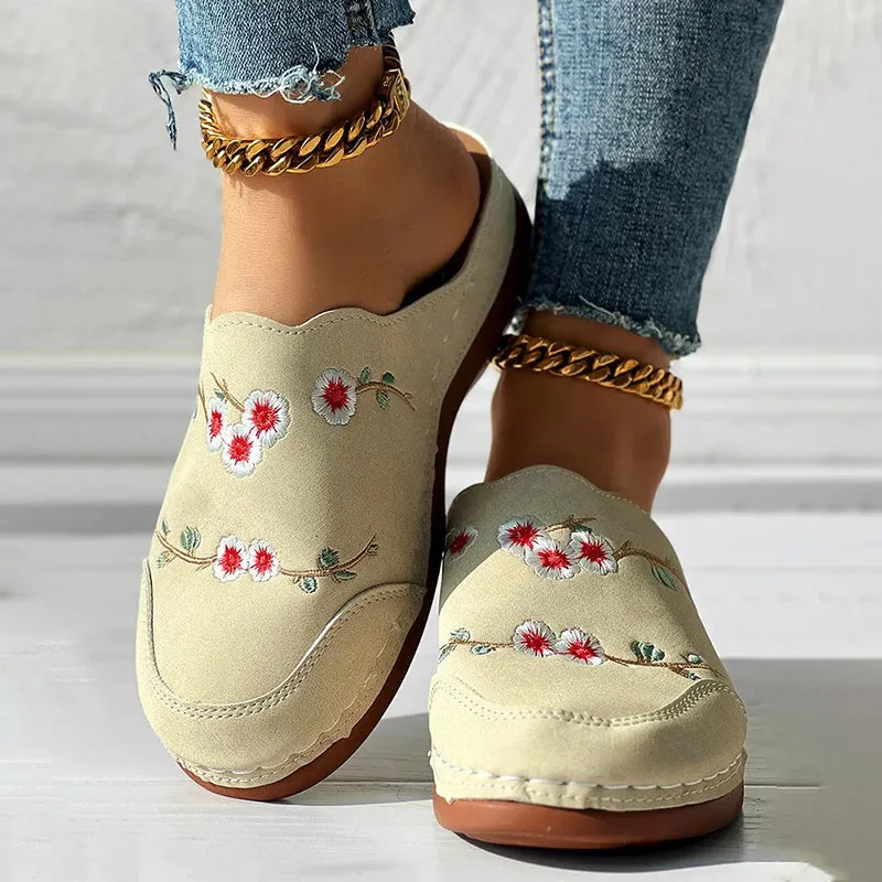 GS Mule | Vintage muiltjes met sleehak en geborduurde bloemen voor dames