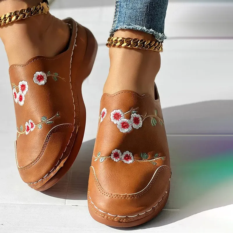 GS Mule | Vintage muiltjes met sleehak en geborduurde bloemen voor dames