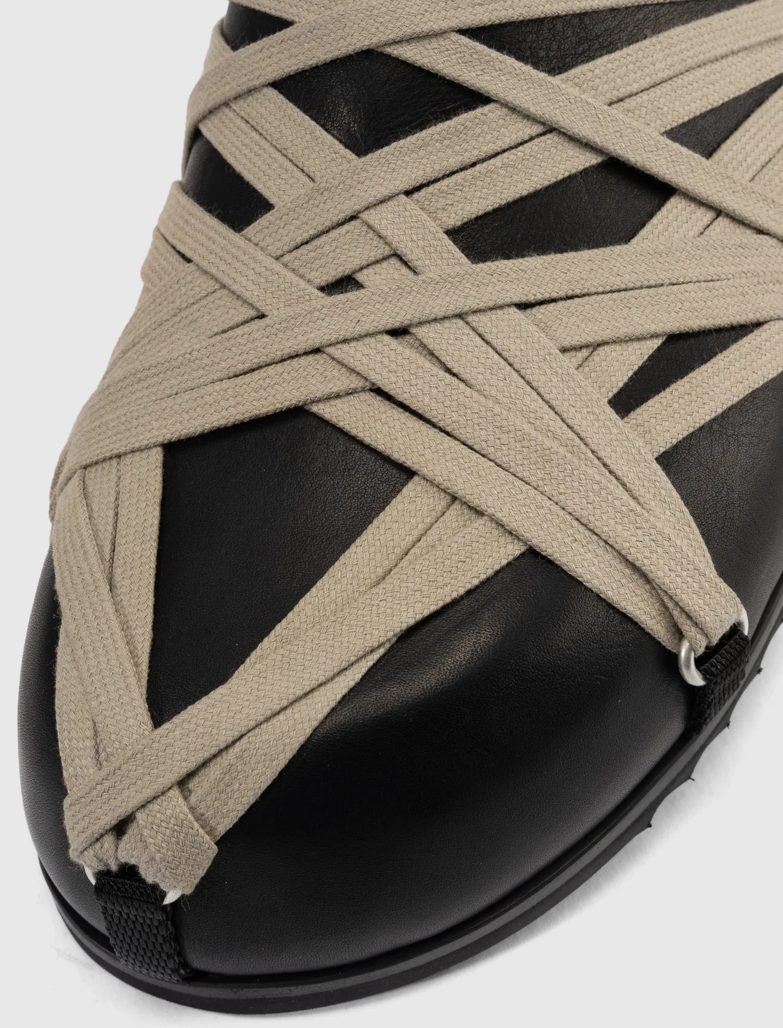 HOLLYWOOD MEGALACED MULE " GRANOLA/BLACK "