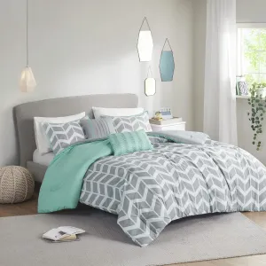 Intelligent Design Cozy Comforter Set Geometric Chevron Print Modern All Season Vibrant Color Bedding Layer, Matching Sham, Decorative Pillow, Twin/Twin XL, Nadia Aqua 4 Piece,Teal