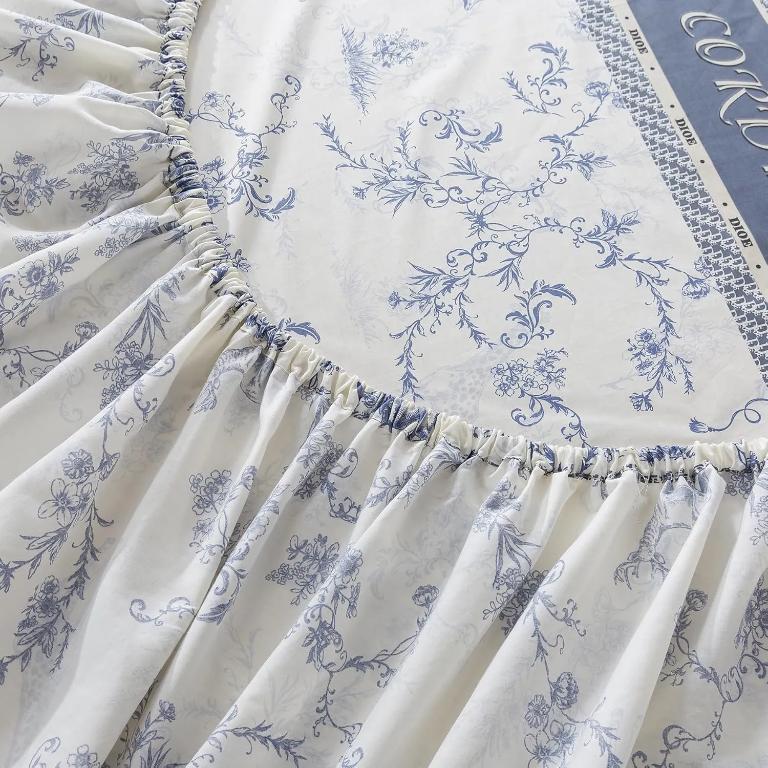 Lemfux White Twin Bed Sheet Set, 1 Flat Sheet 66"x96", 1 Fitted Sheet 39"x75", 2 Pillowcases 20"x29".4 Pieecs Cotton Flower and Animal Farmhouse Style Blue French Country Bedding Set