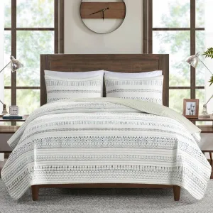 Madison Park Queen Quilt Set, Southwestern Boho Coverlet Queen Bedding Reversible Seersucker, Channel Quilting, All Season, Soft Microfiber Queen Size Quilt, Fraser, Full/Queen, Taupe/Blue 3 Piece