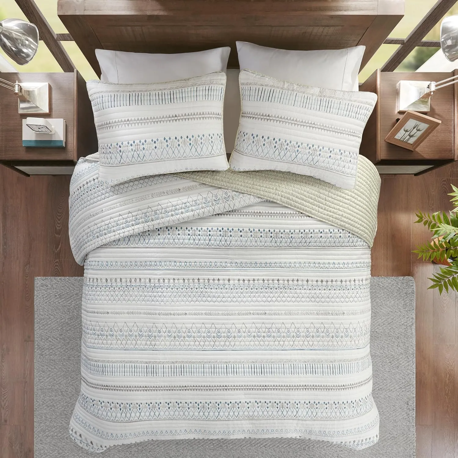 Madison Park Queen Quilt Set, Southwestern Boho Coverlet Queen Bedding Reversible Seersucker, Channel Quilting, All Season, Soft Microfiber Queen Size Quilt, Fraser, Full/Queen, Taupe/Blue 3 Piece