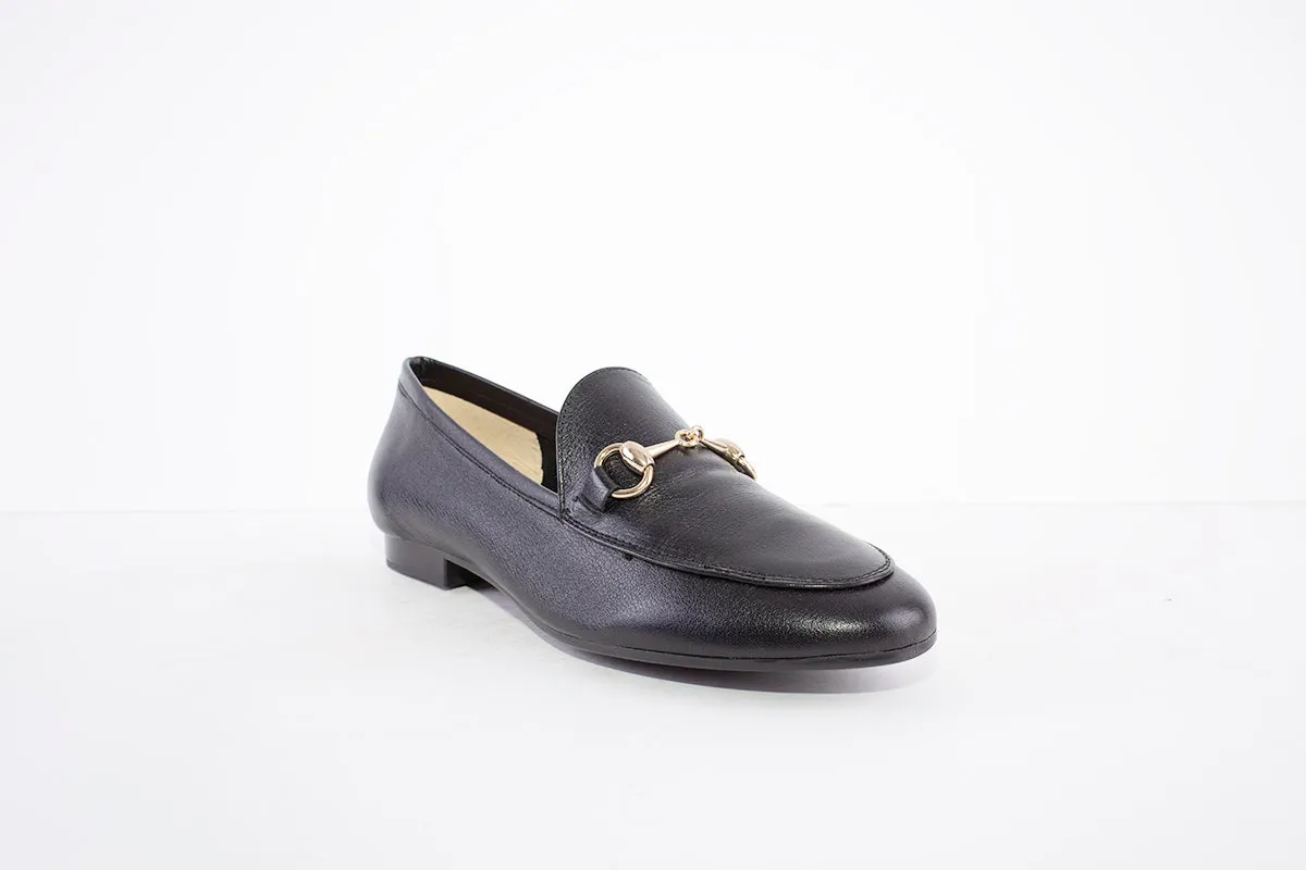 MARIA JAEN - 4023 FLAT LOAFER WITH GOLD CHAIN DETAIL - BLACK LEATHER