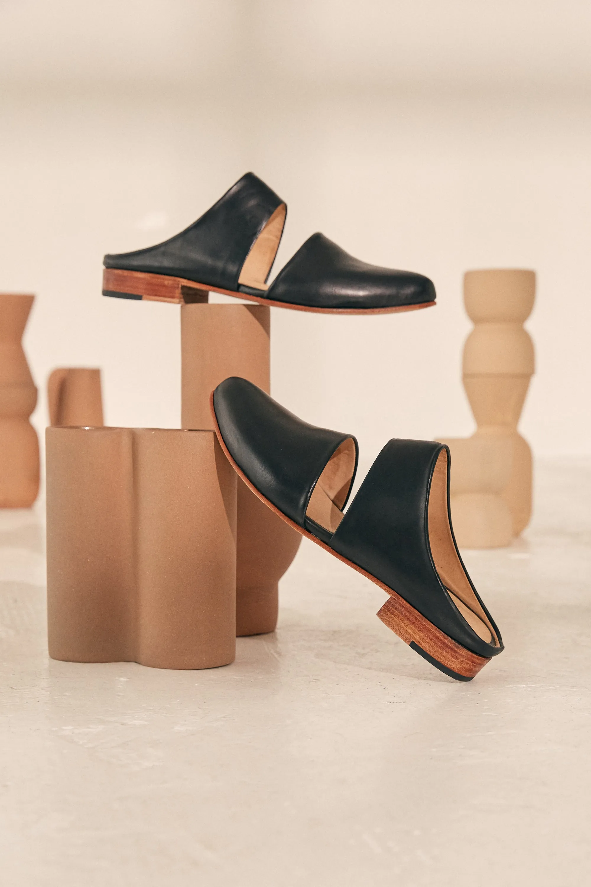 Mule in Black