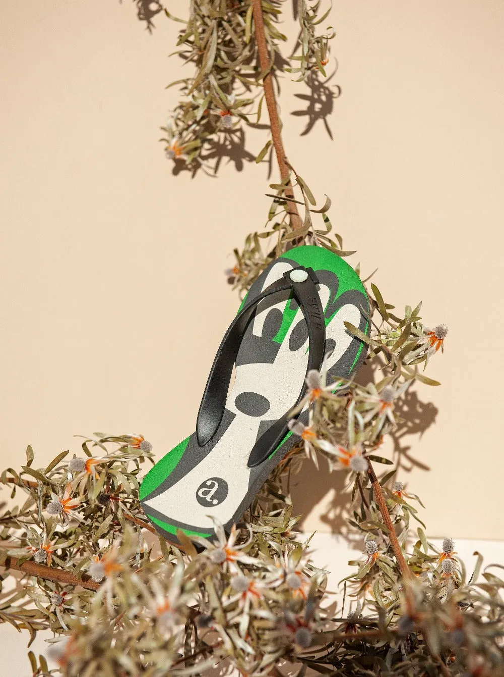 Nalu Rubber Flip Flops | Black