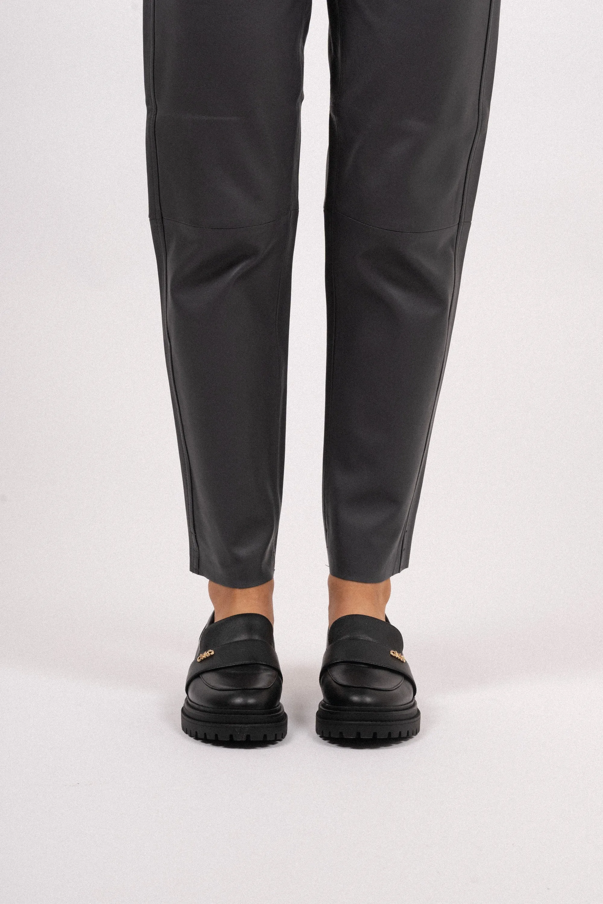 Parker Lug Loafer Vachetta - Black