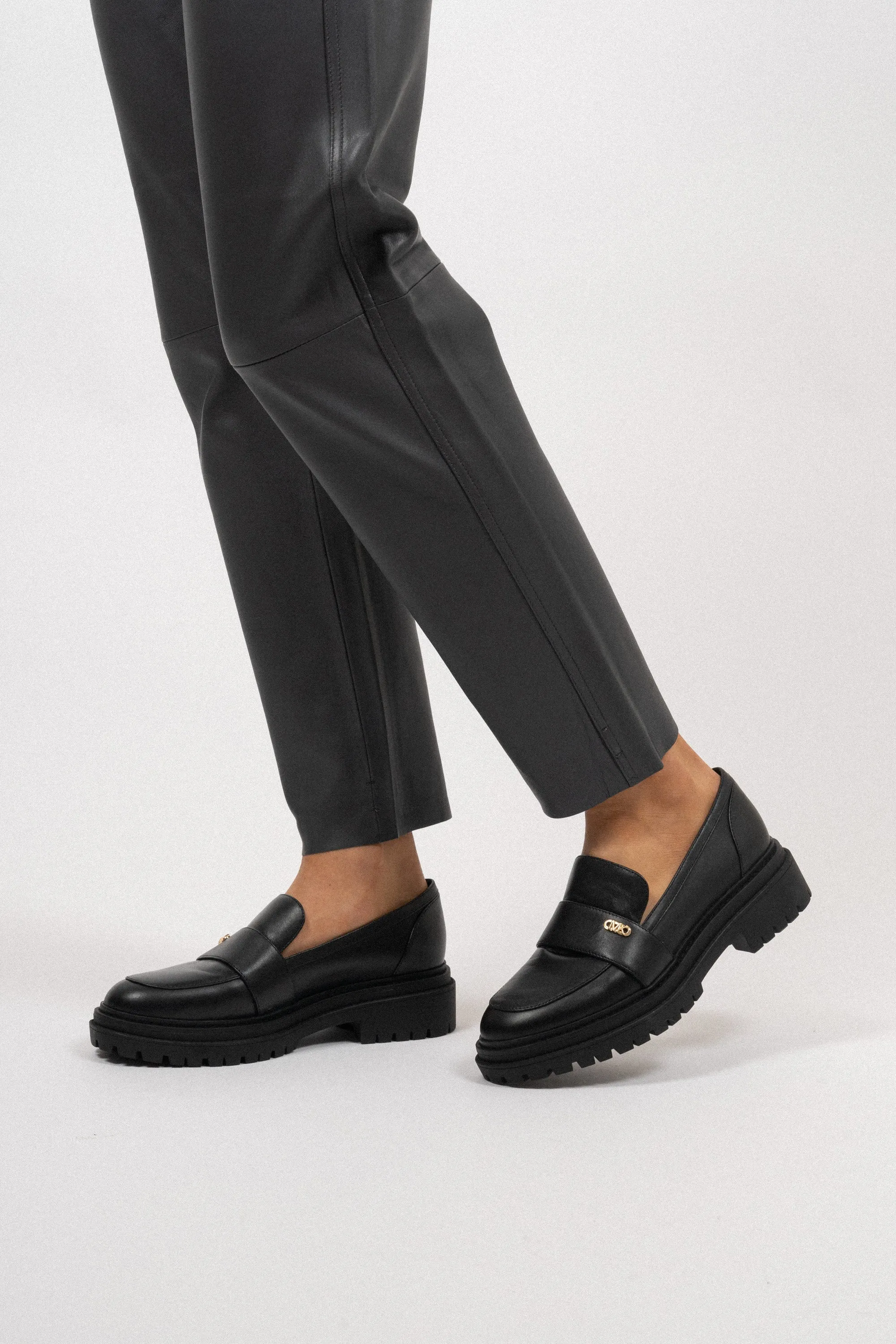 Parker Lug Loafer Vachetta - Black