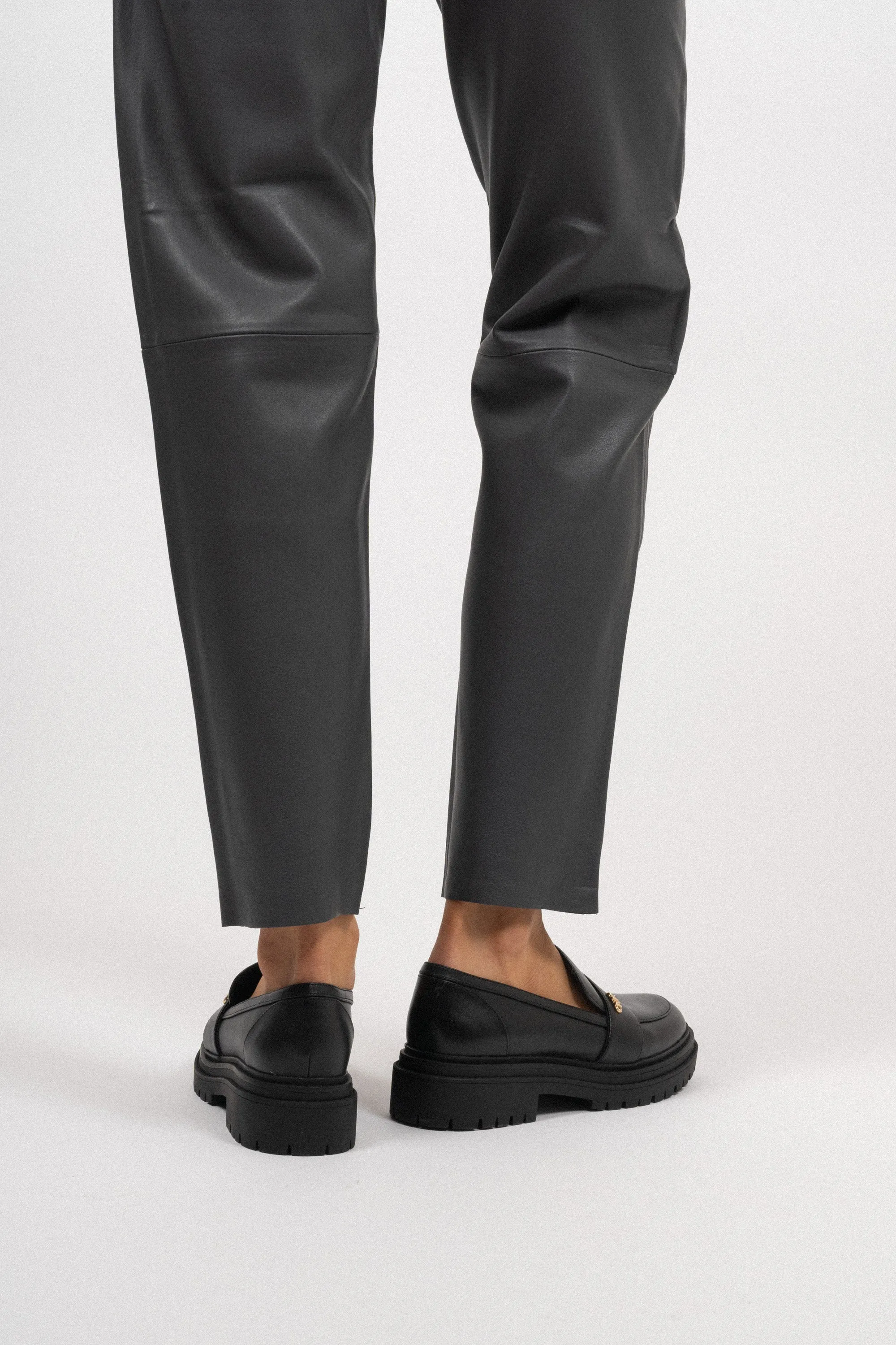 Parker Lug Loafer Vachetta - Black
