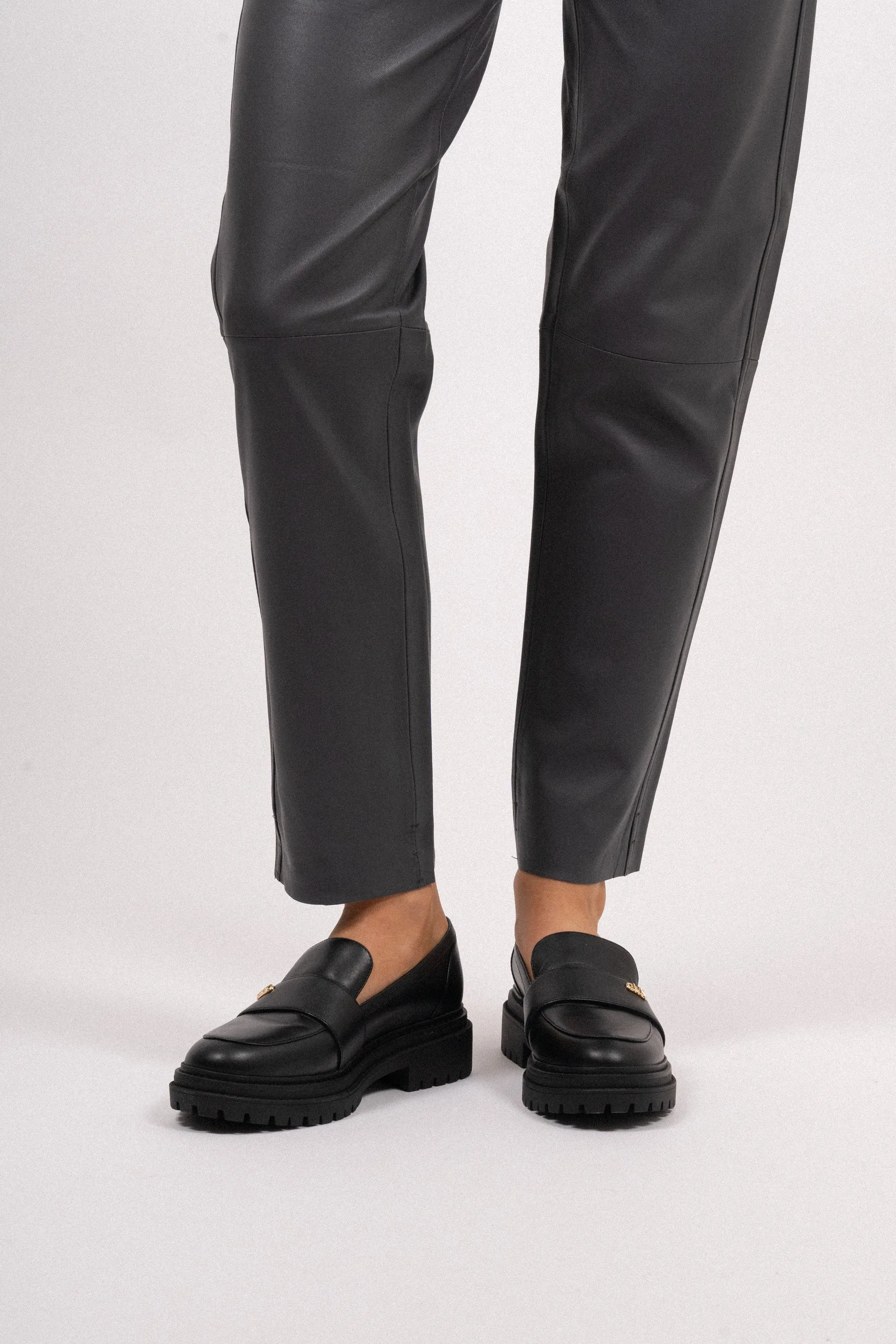 Parker Lug Loafer Vachetta - Black