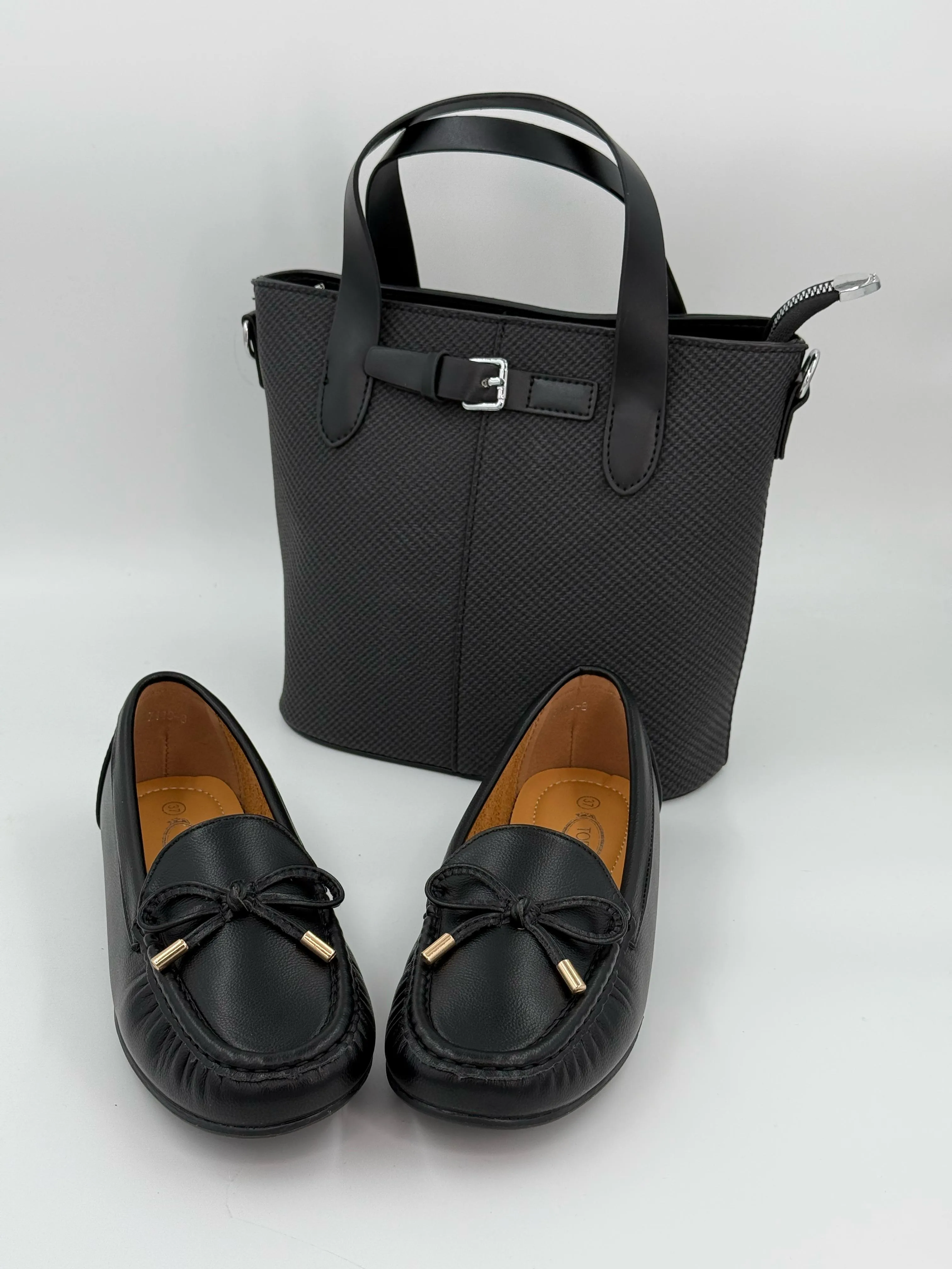 Ribbon Loafer - Black