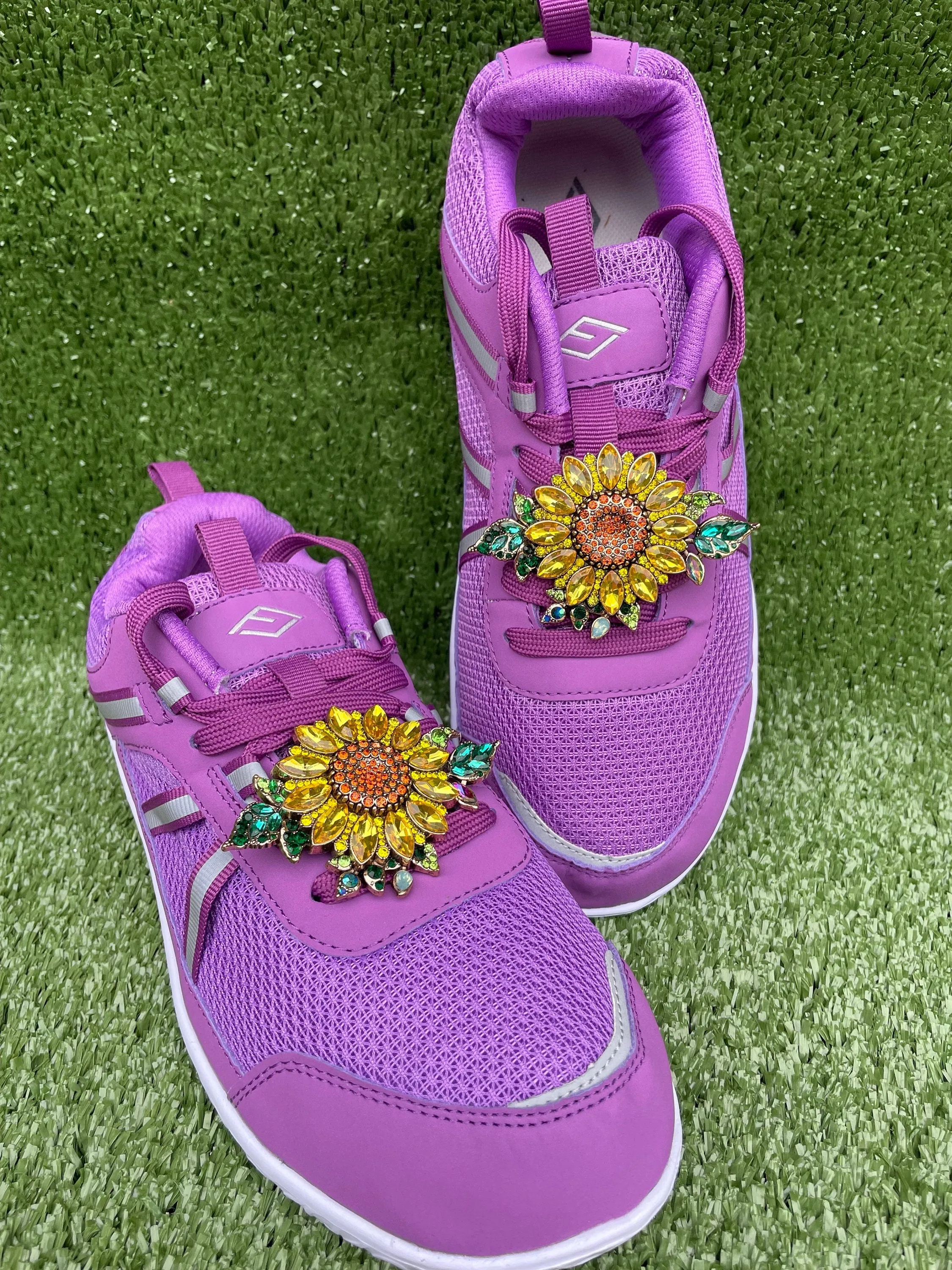 Shoe Clip  Lips or Sunflowers