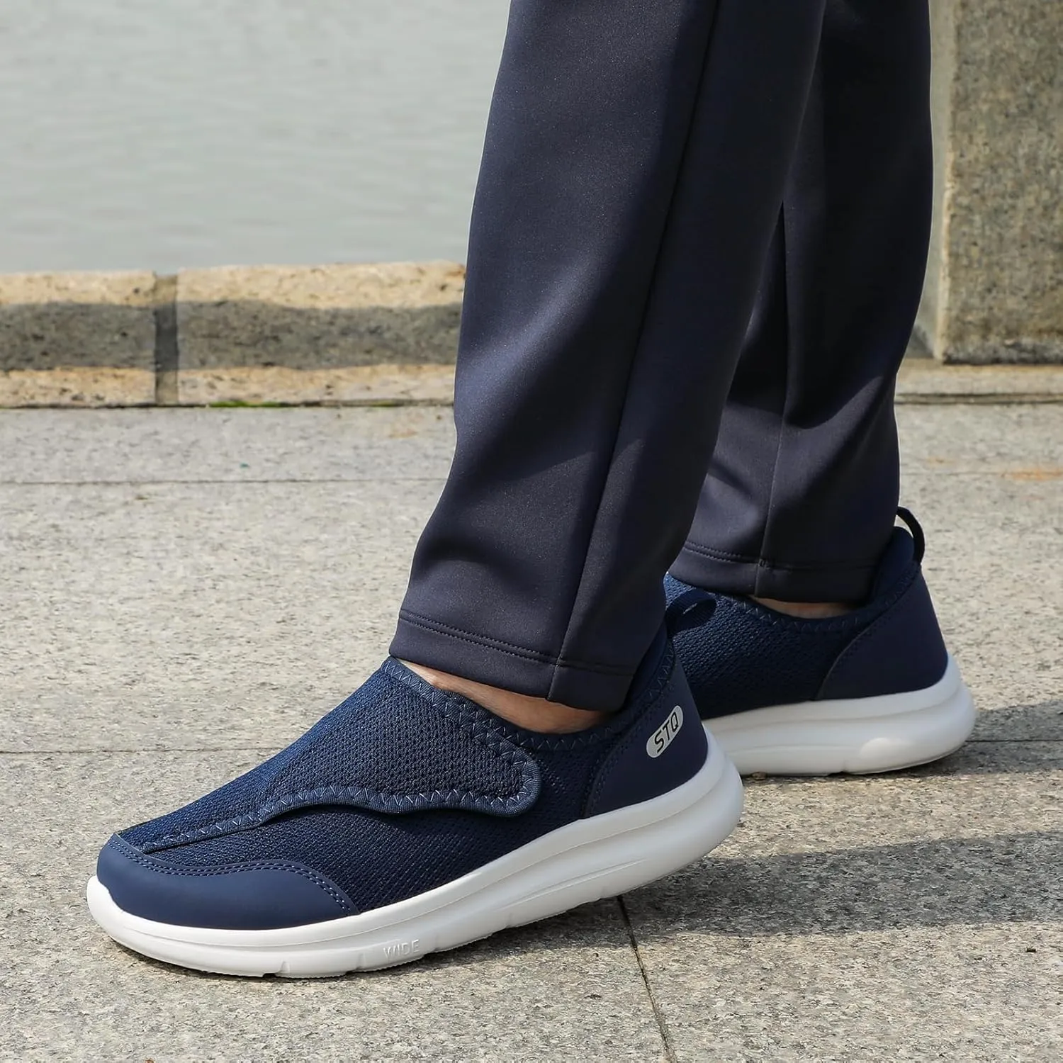 STQ Wide Toe Box Shoes Women Walking Shoe, Hook and Loops Orthopedic Shoes with Arch Support for Seniors, Bunions, Plantar Fasciitis, Hammertoes, Swollen Feet