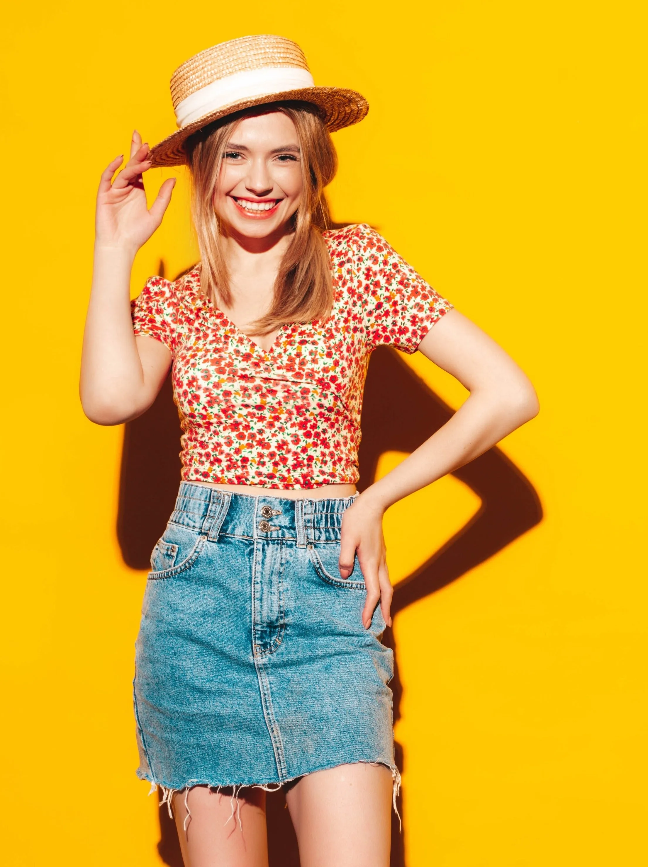 Straw Hat with a flat brim