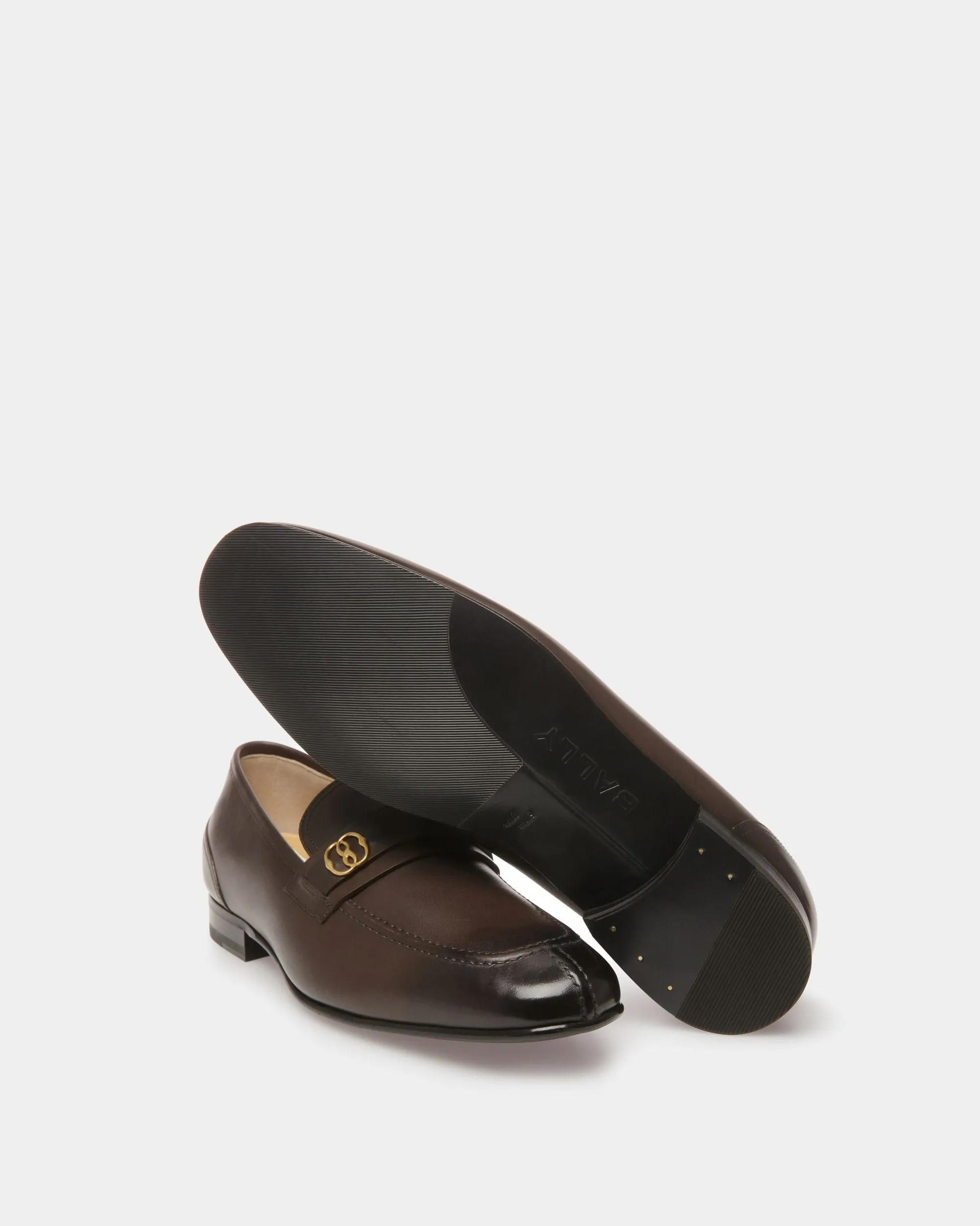 Suisse Loafers In Brown Leather