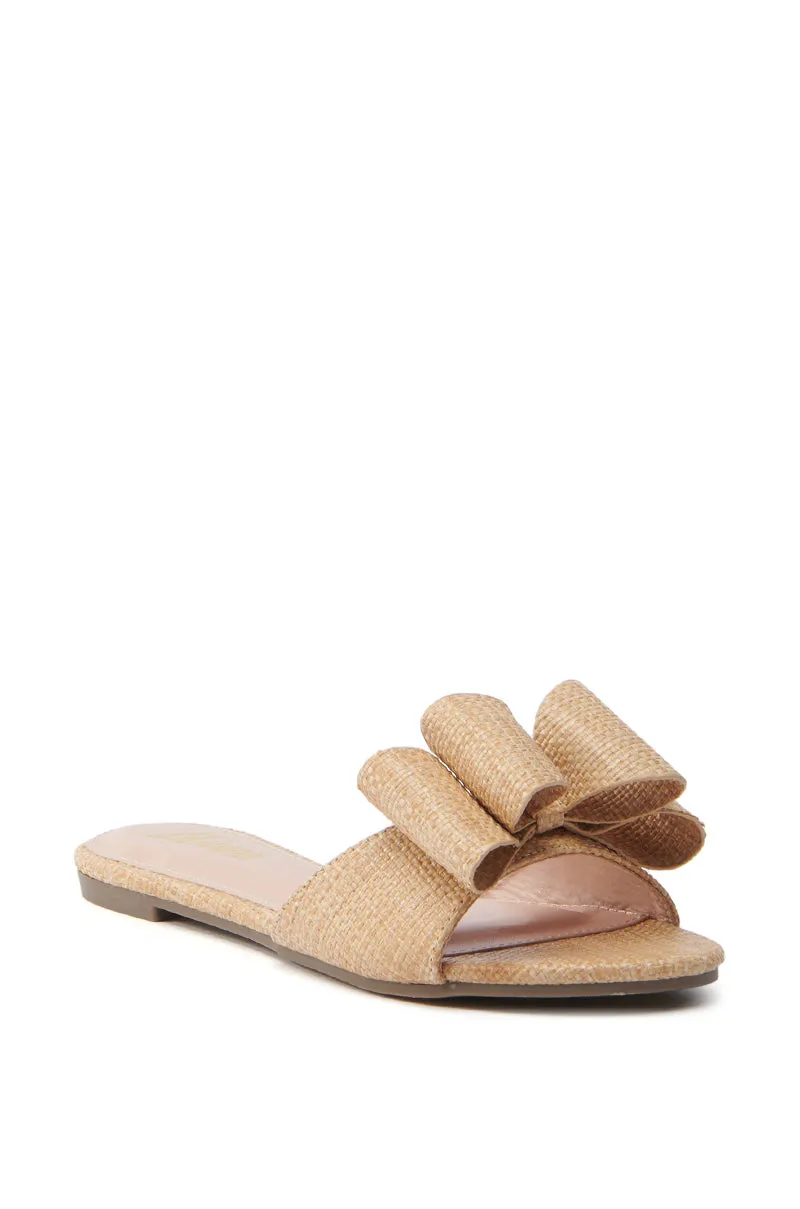 TIZZY RAFFIA FLAT BOW SANDAL